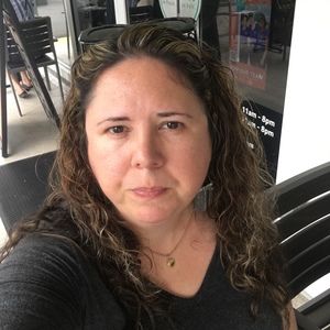 Meet your Posher, Dana